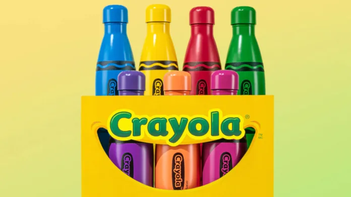 تعاون بين S’well و Crayola لإطلاق مجموعة زجاجات مياه