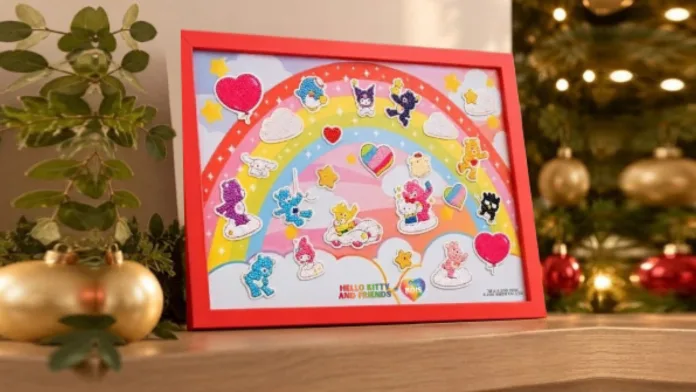 لوحة Crystal Art بإطار أحمر تضم شخصيات Hello Kitty وأصدقاءها مع Care Bears على خلفية قوس قزح قرب شجرة عيد الميلاد
